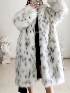 Women's Faux Fur Coat Modern Comfortable Street Style Plush Patchwork Pocket Outdoor Daily Wear Vacation Going out Faux Fur Long Coat Winter Fall White Cardigan Turndown Loose Fit S M L XL XXL / Warm 2023 - US $89.99 Faux Mantel, Faux Fox Fur Coat, Long Outerwear, Long Faux Fur Coat, Womens Faux Fur Coat, Long Winter Coats, Fox Fur Coat, Snow Leopard