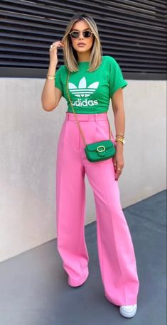 Trendy Dressy Outfits For Women, Pink On Pink Outfit, Pink Outfit Party, Looks Adidas, Carved Bench, Classy Fashion, Outfits Spring, Fashion Mistakes