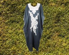 Summer Caftan, Hostess Dresses, Caftan Dress, Embroidered Clothes, Vacation Dresses, Bohemian Clothes, Chic Fashion