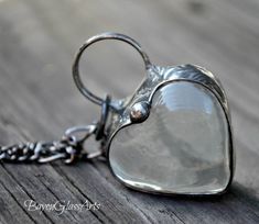 *This listing currently qualifies for next business day shipping. *Expedited shipping available *Gift wrapping offered *Heart pendant: 1 3/4H (to top of bail) x 1W (44mm x 25mm) Choose 24”, 28 or 36 (61cm, 71cm or 91cm) fully adjustable gunmetal figaro chain Let your heart lead you where youre Eccentric Decor, Glass Heart Necklace, Heart Shaped Pendant Necklace, Stained Glass Jewelry, Mixed Metal Jewelry, Unique Gifts For Women, Airbrush Art, Beating Heart, Figaro Chain