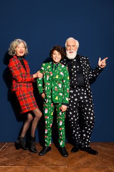 Yule Photoshoot, Boys Tuxedo, Ugly Outfits, Christmas Suit, Christmas Ad, Christmas Costumes, Funky Fashion