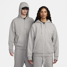 Push fashion into new spaces with apparel designed by Matthew M. Williams, founder and creative director of 1017 ALYX 9SM. This soft, full-zip hoodie is designed to give premium comfort and performance to the beginner and the experienced practitioner alike. Matthew M Williams, Matthew Williams, 1017 Alyx 9sm, Maisie Williams, Apparel Design, Full Zip Hoodie, Grey Hoodie, Grey Sweatshirt, Air Force 1