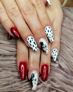 30 Disney-Inspired Nail Looks That Are Perfect For Hitting The Parks - 252 Cruelly Deville Nails, Cruella Inspired Nails, Cruella Nails, Childhood Disney, Wild Nails, Disney Themed Nails, Clear Glitter Nails