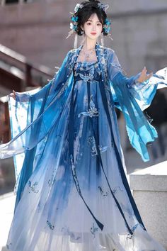 Blue Print Embroidery Women's Gorgeous Hanfu Dress Full Set – LolitaInside Light Blue Hanfu, Tgcf Oc, Blue Hanfu, Hanfu Photoshoot, Hanfu Fashion, Chinese Hanfu Dress, Simpul Dasi, Chinese Outfits, Chinese Cake