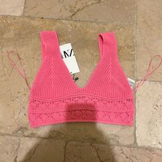 A Vibrant Pink Color Knitted Bra Top That Is Perfect For Summer. Missed The Return Date. Fits More Like A Small Medium Date Fits, Knitted Bra, Knit Bra, Obx Dr, Black Crop Top Tank, Black Cropped Tank, Off Shoulder Crop Top, Zara Crop Top, Zara Knit