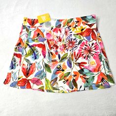 New With Tags Ripskirt Hawaii Wildflower Watercolor Colorful Wrap Skirt In Length 1 With Side Pockets. *Adjustable Waist With Hook & Loop Closure *Backside Kick Pleats *Lightweight & Packable *Quick Drying Print: Wildflower Watercolor Size: Medium Please Review All Photos. Colors May Vary Due To Different Screen & Monitor Displays. Smoke-Free & Pet Free Home. Thank You For Stopping By Our Closet. Spring Lined Swim Skirt, Lined Swim Skirt For Spring, Spring Skirted Swim Skirt With Lining, White Flowy Swim Skirt For Spring, Beach Floral Print Mini Skirt, White Skirted Swim Skirt For Spring, Summer Floral Print Skirted Bottoms, Vacation Floral Print Mini Skirt, Spring Beach Floral Print Skort