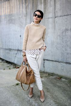 13--Street Style April 2015 Young Women Outfits, Outfit Elegantes, Chique Outfits, Mode Casual, Business Outfit, Looks Style, White Pants, Work Fashion