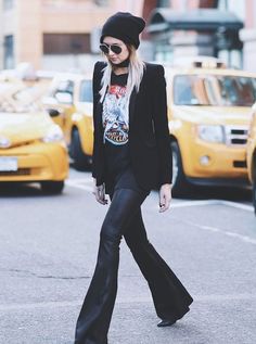 Outfit Nero, Woodstock Festival, Quoi Porter, Moda Paris, Rocker Style, Inspirational Sayings, Winter Looks