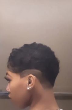 Amber Rose Hair, Textured Hairstyles, Styling Hair, Faded Hair, Haircut Designs, Short Hair Pixie Cuts, Amber Rose