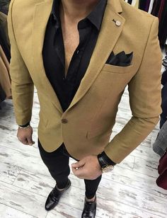 Tan Blazer Outfits, Suit Styles, Blazer Outfits Men, Formal Men Outfit, Mens Fashion Blazer, Formal Mens Fashion, Mens Fashion Edgy, Tan Blazer, Chique Outfits