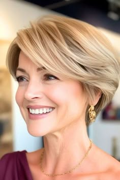 All One Length Short Hair, Fine Hair Bob Hairstyles, Layered Short Bob, Smooth Bob, Elegant Short Hair, Kort Bob, Best Hairstyles For Women, Hairstyles For Women Over 60, Mother Of The Bride Hair