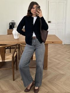 Black Cardigan Outfit, Soft Feminine Outfits, Uni Outfits, Cardigan Outfits, Casual Work Outfits, Feminine Outfit, Autumn Outfit, Outfit Inspo Fall