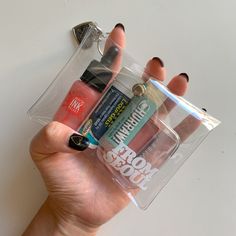 "This transparent pouch has a silk logo printed on it. This can carry all of your small essential items on the go. It is 0.5t thick, making it very durable, and you can attach your favorite keychain using the hole on the upper left hand corner of the pouch too. 𝑫𝒆𝒔𝒄𝒓𝒊𝒑𝒕𝒊𝒐𝒏 L 5\" x W 3.75\" PVC Made in Korea 𝑭𝒐𝒍𝒍𝒐𝒘 𝒖𝒔 𝒐𝒏 𝑰𝒏𝒔𝒕𝒂𝒈𝒓𝒂𝒎 @fromseoul.studio" Clear Zipper Pouch For Everyday Use, Transparent Pouch, Banda Bags, Pretty Tote Bags, Clear Pouch, Trendy Water Bottles, Inside My Bag, Purse Essentials, Card Pouch