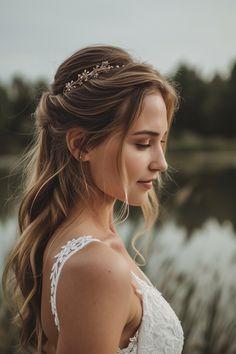 Romantic Updo Wedding, Hair Ideas For Medium, Bohemian Curls, Dyed Hair Ideas, Bride Hairstyles With Veil, Styling Short Hair, Style For Long Hair, Gorgeous Wedding Hairstyles