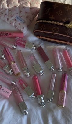 Shimmery Lip Gloss, Trucco Glam, Dior Lip Glow Oil, Dior Addict Lip Glow Oil, Lip Injection Lip Gloss, Lip Glow Oil, Dior Lip, Dior Addict Lip Glow, Dior Lip Glow