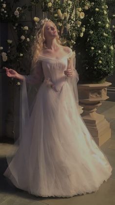 Princess Dresses Aesthetic, Mode Tips, Dresses Aesthetic, Wardrobe Classic, Dream Wedding Ideas Dresses, Princess Dresses, 인물 사진