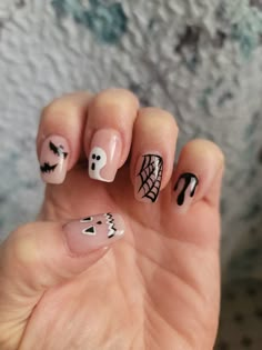 Halloween Nails 9-10, Hollowed Nails Short, Tapered Square Halloween Nails, Cut Halloween Nails, Cute Hollowed Nails, Halloween Coffin Shaped Nails, Halloween Nails Square Medium, Kid Halloween Nails, Halloween Nails Acrylic Square