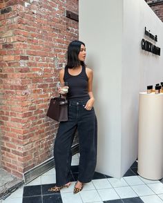 Instagram Boho Minimalist Outfits, Platform Loafers Outfit, Kelia Moniz, New York Outfits, Timeless Outfits, Style Goals, Summer Inspo, Fall Fits, Fashion 2024