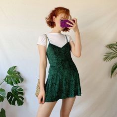 8c01a75941549a705cf7275e41b21f0ddesc51960903ri Slytherin Outfit, Slytherin Fashion, Velvet Slip Dress, Yennefer Of Vengerberg, Velvet Clothes, Mode Vintage, Outfits Casuales