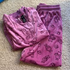 Super Cute Winnie The Pooh Themed Pjs. Basically Brand New. Winnie The Pooh Pajamas, Cute Winnie The Pooh, Pj Sets, Winnie The Pooh, Women's Intimates, Pink Purple, Pajamas, Super Cute, Brand New