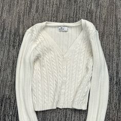 Perfect Condition Never Worn Size Small Hollister Sweater, Which Is A Off-White Color Hoodie Layout, Hollister Off The Shoulder Sweater, Hollister Outfits, Coquette Fits, Hollister Knit Sweater, Coquette Sweatshirt, Old Hollister, Hollister Sweatshirt, Vintage Hollister Top