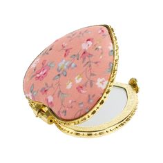 Item Function: 1. The mini compact mirror with a 2.64" W x 2.68" L viewing area, you can check your skin conditions at any time, and is convenient to carry when going out. 2. Printed with colorful small flowers, fresh and cute, full of rural and simple style, beautiful and appealing, which will not make you feel bored. 3. Made of durable metal material. With quality glass mirror, no color cast and ambiguity. Suitable for personal use or as an exquisite and considerate gift for friends or family Tiny Heart Mirrors, Portable Mirror Cute, Rare Beauty Compact Mirror, Gifts For Friends Pink, Heart Shaoed Mirror, Compact Mirror Kawaii, Compact Mirror Rose, Heart Shaped Compact Mirror, Heart Shaped Pocket Mirror