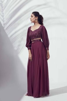 Crop Top Outfits Indian, Crop Top And Pants Set, Crop Top Pants Set, Silk Crop Top, Designer Party Wear Dresses, Party Wear Indian Dresses, Top And Pants Set, Dress Indian Style