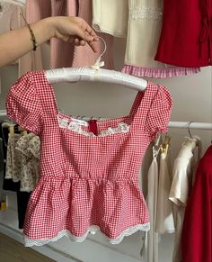 Coquette Spring Outfits, Gingham Top Outfit, Coquette Top, Looks Country, Gingham Tops, Vintage Americana, Sewing Clothes, Fashion Sewing, Playing Dress Up