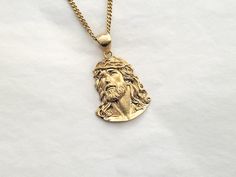 18k 14k solid gold jesus christ nekclace pendant womens - Etsy Brasil Mens Necklace Gold, Christ Necklace, Men's Necklace Gold, Miraculous Medal Necklace, Mens Necklace, Circle Pendant Necklace, Mens Pendant