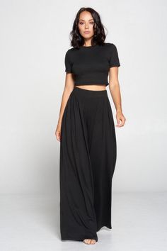 This buttery-soft cropped 2 piece set is so cute and versatile that you could wear it anywhere! It's also very very comfortable due to the wide-leg pants! It's a winner any way that you look at it! 96% Polyester, 4% Spandex Elegant Crop Top, Palazzo Pants Outfit, Black Palazzo Pants, Palazzo Pant, Wide Leg Palazzo Pants, Love Jeans, Best Jeans, Wide Pants, Knit Crop Top