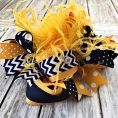 Sports Hair Bows, Baby Hair Bows Headbands, Handmade Baby Headbands, School Bows, Gold Hair Bow, Holiday Hair Bows, Stacked Hair Bow, School Hair Bows, Pageant Hair