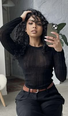 Black Curly Hair, Beautiful Curly Hair, Haircuts For Long Hair, Classy Casual Outfits, Hair Crush, Curled Hairstyles, Baddie Outfits Casual, Hair Trends