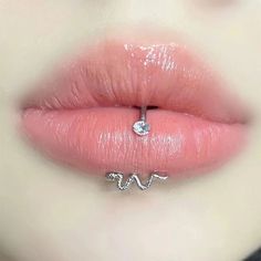 45593076695299|45593076728067|45593076760835 Piercings Corps, Piercing Snake, Labret Ring, Lip Piercing Jewelry, Tongue Ring, Earring Cartilage, Piercing Tragus, Face Piercings, Piercing Nose