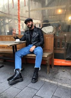 Dr Martens Men Outfit, Dr Martens Men, Dr Martens Outfit, Boots Outfit Men, Mens Outfit Inspiration, Mens Fashion Streetwear, Classy Style, Mens Fashion Classy, Mens Fashion Casual Outfits