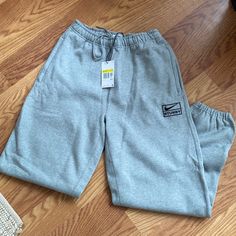 Nike X Stussy Sweatpants Size Small - Unisex New With Tags Send Offers Nike Stussy Sweatpants, Nike Stussy Outfit, Nike X Stussy Joggers, Stussy Clothes, Stussy Sweatpants, Stussy Pants, Stussy Clothing, Sweatsuit Outfits, Nike X Stussy