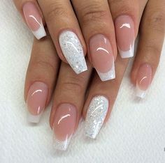 French Tip Acrylic Nails Trendy, White Silver French Nails, Steletoes Nails French Tip, Nails Modern Design, Feminine Nails Classy, White French Tips With Design, Nails Francesa, Nail Tips With Design, White Tip Nails