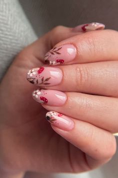 Muted Nail Designs, November Acrylic Nail Designs, Fall Vibes Nails, November Nail Ideas Short, Autumn Leaves Nails, Halloween Nails Gel, Ghost Nails Halloween, Short Fall Nail Designs, Short Fall Nail