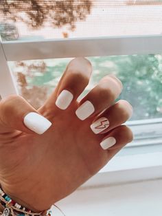 White Painted Nails With Design, Cute Easy White Nail Designs, Nail Designs For Short Nails White, Simple Rodeo Nails, Country Gel Nail Designs, White Nails With An Accent Nail, Summer Gel Nails Ideas Short Simple White, Simple Short Nail Designs Summer White