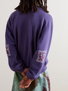 Based in Japan, KAPITAL experiments with offbeat colours and prints. This 'Kookie' sweatshirt is made from soft cotton-jersey and printed with playful text and florals. The punchy shade of purple makes it unmissable. Shade Of Purple, Purple Sweatshirt, Jersey Sweatshirt, Sweatshirt For Men, Grey Cotton, Shades Of Purple, Mr Porter, Printed Cotton, Fashion News