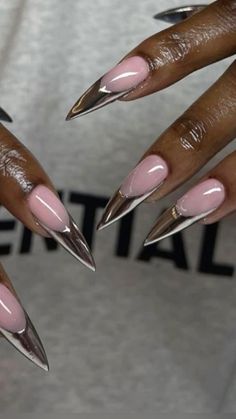 Metallic Nails Design, Stilleto Nails Designs, Long Almond Nails, Mirror Nails, Long Nail Designs, Stiletto Nails Designs, Metallic Nails