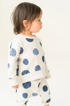 Baby Fashion Newborn, Baby Trend, Gender Neutral Baby Clothes, Winter Kids, Baby Design, Kids Prints, Baby Prints, Toddler Fashion, Childrens Fashion