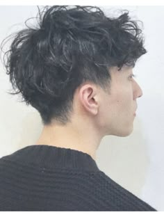 アットラブ(at'LAV by Belle) くしゃっと感×セミウェット×眉上ショート［Belle原宿］ Fancy Short Hair, Mens Haircuts Thick Hair, Japanese Men Hairstyle, Androgynous Hair, Asian Men Hairstyle, Short Hair Undercut, Men Haircut Styles, Shot Hair Styles, Corte De Cabelo Masculino