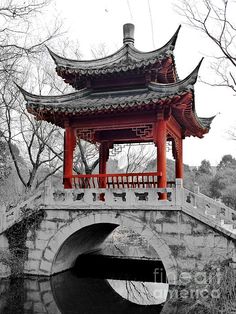 Bridge Pavilion, Chinese Architecture Traditional, Chinese Pavilion, Chinese Buildings, Chinese House, Ancient Chinese Architecture, Building Aesthetic, Building Photography