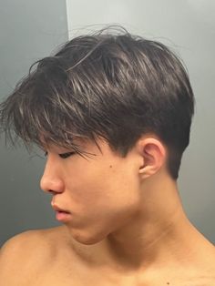 Middle Part With Undercut Men, Middle Part Undercut Men Straight Hair, Asian Hairstyles Men Straight Hair, Haircuts Round Face Men, Short Haircuts Men Straight Hair, Guy Haircuts Asian, Mens Haircuts Short Straight Hair, Undercut Curtain Bangs, Guy Straight Haircuts