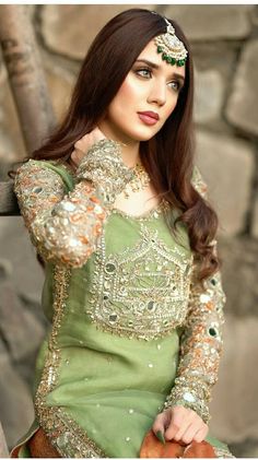 Mehendi Dress, Black Bridal Dresses, Beautiful Gown Designs, Asian Wedding Dress Pakistani, Plazzo Suits, Indian Bridesmaid Dresses, Pakistani Women Dresses, Mehndi Dress, Bridal Dresses Pakistan