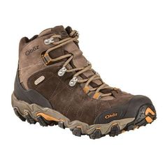 While the all-leather upper of the Bridger nods to classic hikers of yore, there's nothing old-fashioned about these stats: a pliable, extra comfortable collar; a lightweight TPU forefoot plate that preserves the shoe's integrity (and your feet when the trail gets rocky); B-DRY waterproofing; metal hardware and a lightweight, aggressive outsole. Unlike the waffle stompers of our youth, the Bridger's leather goodness comes with practically no break-in time. Ready. Set. Go anywhere. Fit Tip: Lengt Waterproof Hiking Boots, Walking Boots, Hiking Gear, Wide Boots, Leather Boot, Men's Backpack