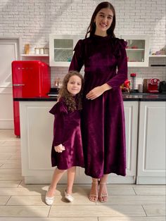 Purple Velvet Frill Dress Twining Outfits Mother Daughters, Velvet Dress Designs For Kids, Velvet Dress For Kids Girl, Velvet Dress For Baby Girl, Long Dress Western, Kids Velvet Dress, Western Long Dress, Twining Outfits, Velvet Long Dress