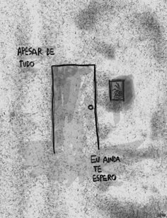 the door is open and there are graffiti on the wall behind it that says, appear de tudo eua ama te efero