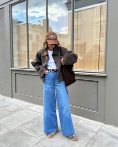 Cute Business Casual Outfits Fall, Womens Fall Style 2024, Autumn 24 Fashion Trends, Rome Outfits Autumn, Fall Work Fashion 2024, Autumn Looks 2024 Women, Casual Cool Girl Outfits, Cool Girl Fall Outfits 2024, It Girl Autumn