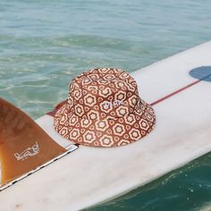 BEST SELLER 🤠 Designed by Ash from Open Road Studio - it's the perfect geometric retro surf hat for groms to old coffin dodgers wanting to relive their 70's glory days M & L BACK IN STOCK 🌼🕺XL SOLD OUT Colour: Beige & Brown Floral Groovy Prints, Surf Hat, Surf Hats, Retro Surf, Glory Days, Colour Beige, Open Road, Brown Floral, Back In Stock